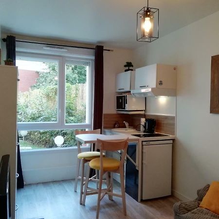 Апартаменты Chic Studio Near Paris Сен-Дени Экстерьер фото